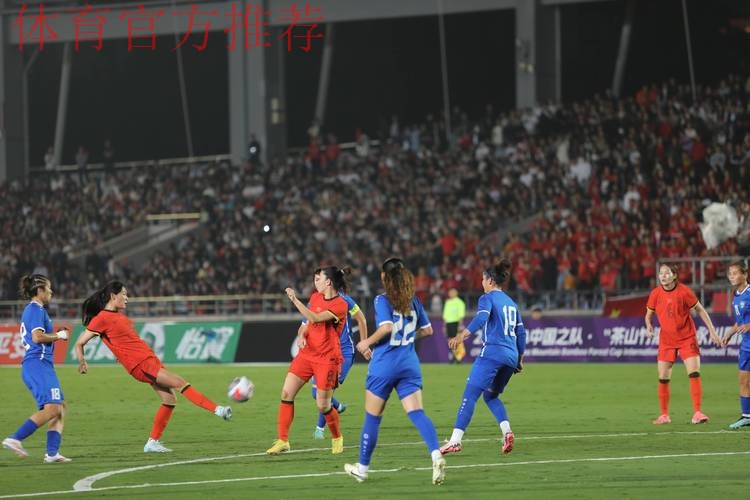 女足联赛第25轮-进球大战逆转好戏精彩不断 女足联赛第25轮-进球大战逆转好戏精彩不断